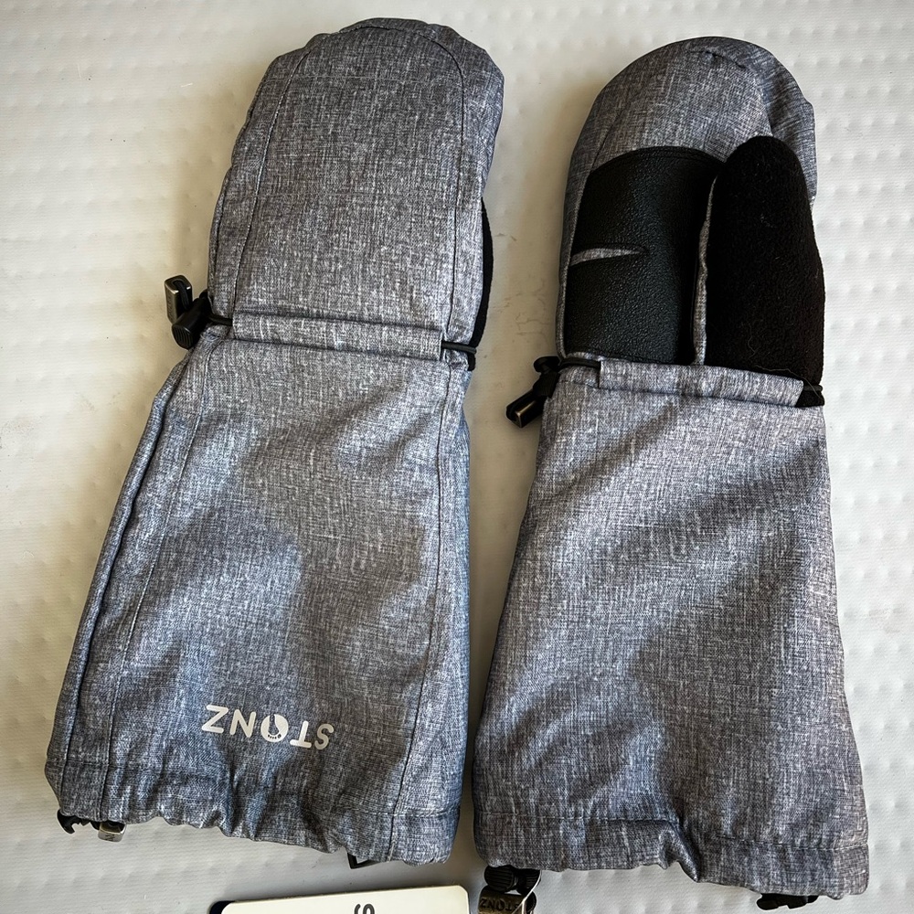 Stonz Gray Mittens